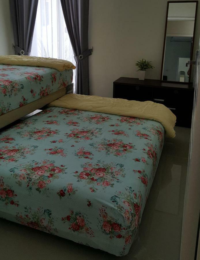 Rz Villa 1 Karangploso ภายนอก รูปภาพ